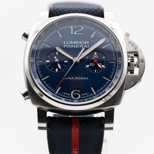 Panerai Luminor Luna Rossa PAM01303
